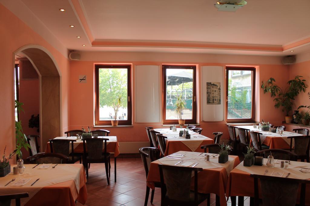 Hotel Kunibert Der Fiese Cologne Exterior photo